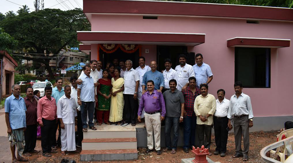 ನೂತನ ಮನೆ ಹಸ್ತಾಂತರ